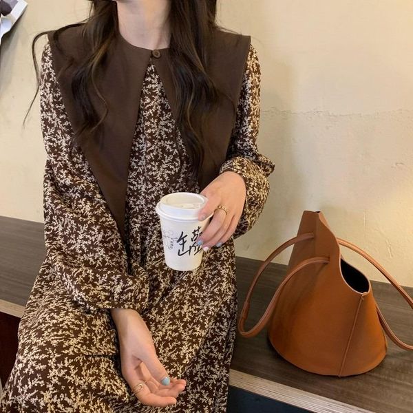 casual dresses sweet doll collar vintage floral print dress women 2021 korean chic slim waist long vestido de mujer elegant temperament robe, Black;gray
casual dresses sweet doll collar vintage floral print dress women 2021 korean chic slim waist long vestido de mujer elegant temperament robe, Black;gray