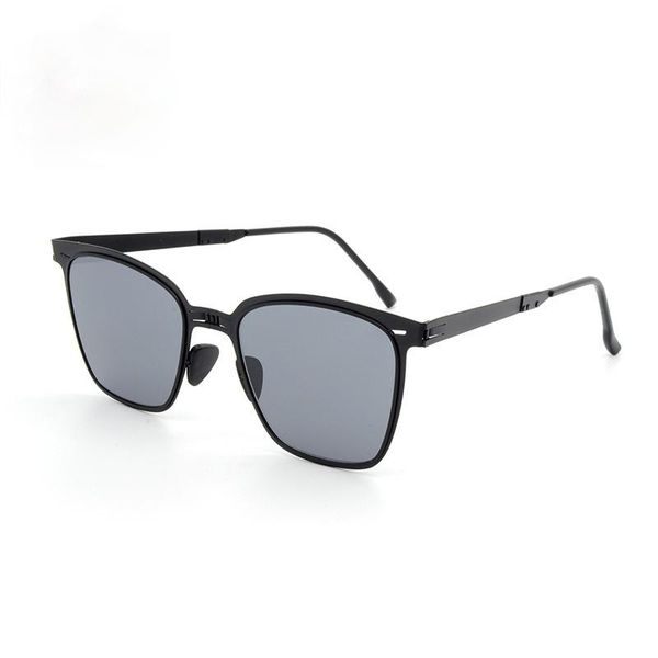sunglasses portable polarizing men's and women's stylish dazzling folding metal glasses driver driver's, White;black
sunglasses portable polarizing men's and women's stylish dazzling folding metal glasses driver driver's, White;black