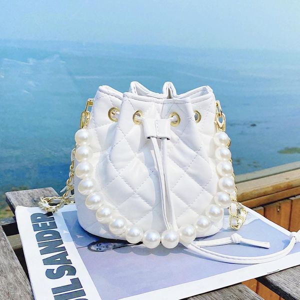 evening bags vintage bucket 2021 fashion tote bag quality pu leather women's designer handbag pearl chain shoulder messenger
evening bags vintage bucket 2021 fashion tote bag quality pu leather women's designer handbag pearl chain shoulder messenger