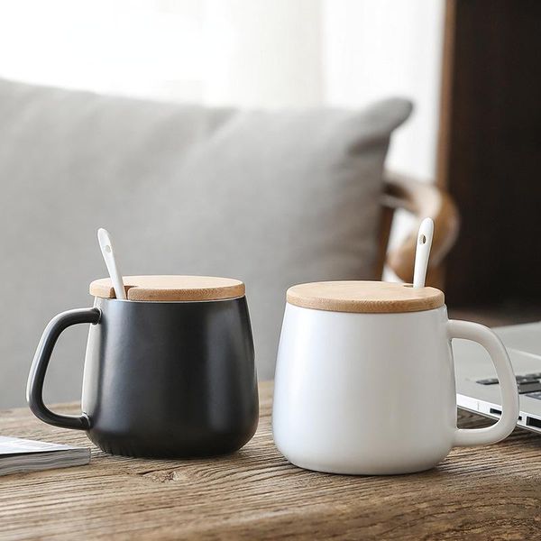 mugs creative solid color handle coffee mug ceramic watercup with bamboo lid breakfast milk cup has spoon black white colors
mugs creative solid color handle coffee mug ceramic watercup with bamboo lid breakfast milk cup has spoon black white colors