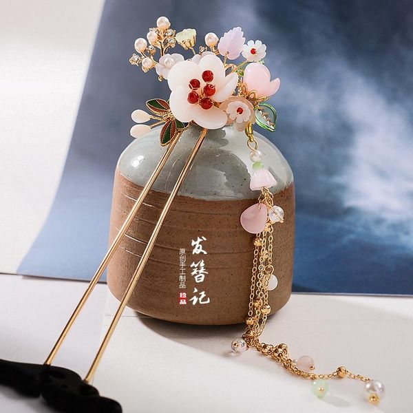 party masks vinatge tassel hairpin hair ornament ancient style clip step shaking antiquity costume hanfu kanzashi classic headdress
party masks vinatge tassel hairpin hair ornament ancient style clip step shaking antiquity costume hanfu kanzashi classic headdress