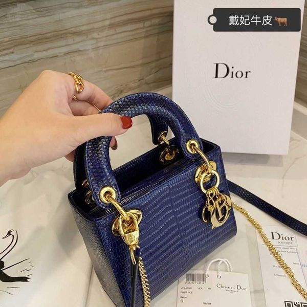 handbag d di 's 2021 casual and fashionable hand-held snakeskin princess leather bag
handbag d di 's 2021 casual and fashionable hand-held snakeskin princess leather bag