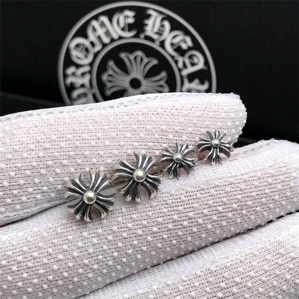 925 pure sier ch crow heart square cross original ear plug earrings, thai sier earrings for men and women, Silver
925 pure sier ch crow heart square cross original ear plug earrings, thai sier earrings for men and women, Silver