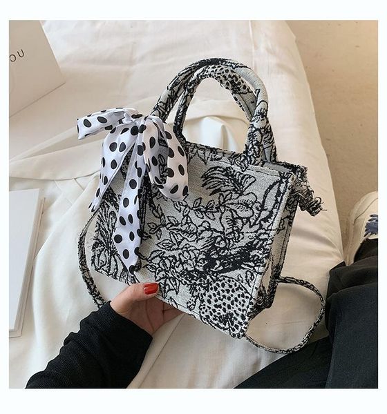 duffel bags shangxin small fresh summer handbags 2021 silk scarf bowknot fashion simple messenger square bag foreign style portable
duffel bags shangxin small fresh summer handbags 2021 silk scarf bowknot fashion simple messenger square bag foreign style portable