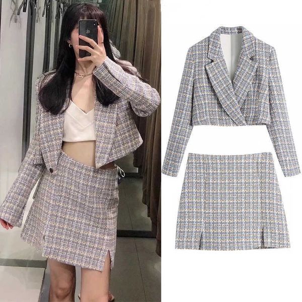 za blazers women vintage textured weave plaid cropped blazer suit woman long sleeve office lady spring coat 210602, White;black
za blazers women vintage textured weave plaid cropped blazer suit woman long sleeve office lady spring coat 210602, White;black