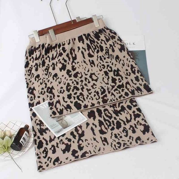 gigogou high waist women knitted skirts autumn winter fashion leopard long skirt casual warm female pencil skirt 210331, Black
gigogou high waist women knitted skirts autumn winter fashion leopard long skirt casual warm female pencil skirt 210331, Black