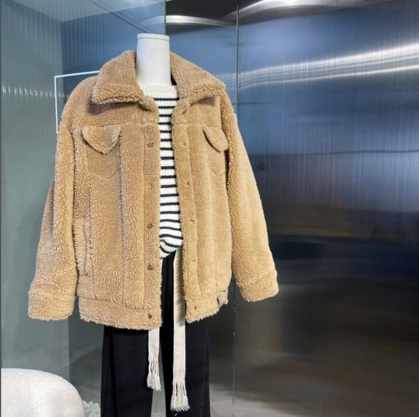 womens jacket 2021 winter thickened warmth loose pilot short lamb wool motorcycle plush jacket c6369, Black;brown
womens jacket 2021 winter thickened warmth loose pilot short lamb wool motorcycle plush jacket c6369, Black;brown