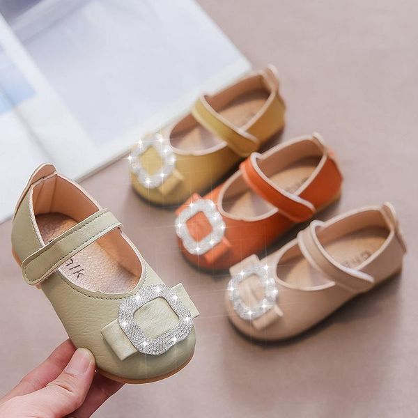 flat shoes little girls 2021 spring baby princess for leather flats shiny rhinestone soft bottom girl party, Black;grey
flat shoes little girls 2021 spring baby princess for leather flats shiny rhinestone soft bottom girl party, Black;grey
