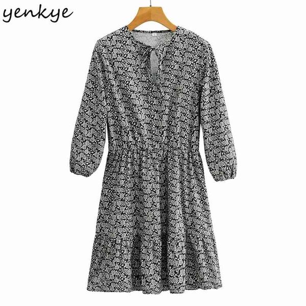 vintage floral print dress women lace up v neck three-quarter sleeve a-line loose casual plus size short vestido 210514, Black;gray
vintage floral print dress women lace up v neck three-quarter sleeve a-line loose casual plus size short vestido 210514, Black;gray