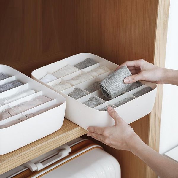 storage box large capacity 10 or 15 grid environment-friendly material workmanship exquisite underwear socks fashion simple drawers
storage box large capacity 10 or 15 grid environment-friendly material workmanship exquisite underwear socks fashion simple drawers