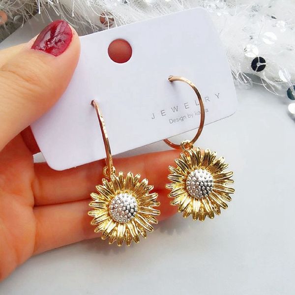 sunflower s925 personalized silver needle earrings han wanghong contrast daisy women's high texture exaggerated, Golden;silver
sunflower s925 personalized silver needle earrings han wanghong contrast daisy women's high texture exaggerated, Golden;silver