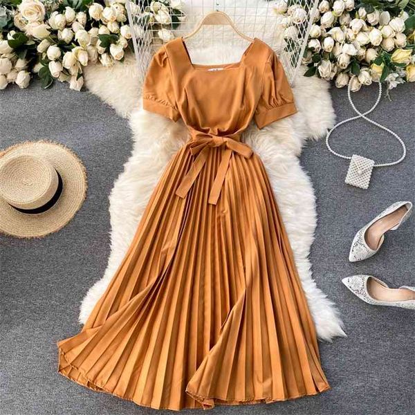 summer dress women solid french style square collar short sleeve vintage sash lace-up slim midi pleated 210603, Black;gray
summer dress women solid french style square collar short sleeve vintage sash lace-up slim midi pleated 210603, Black;gray