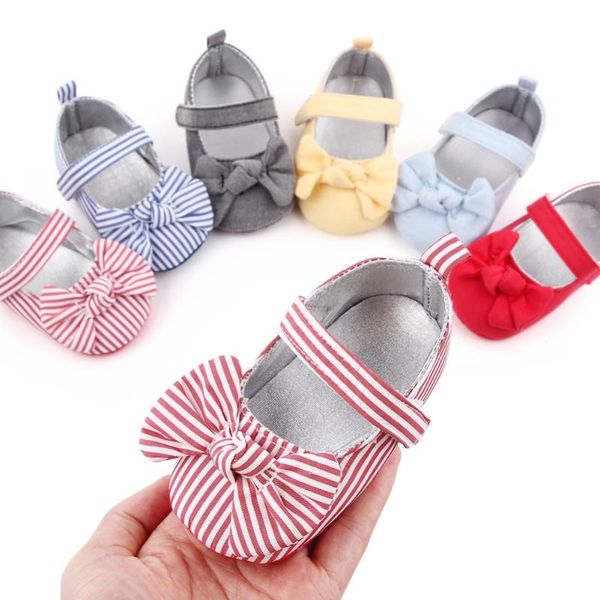 first walkers fashion autumn born shoes baby girl anti-slip casual walking bowknot sneakers soft soled
first walkers fashion autumn born shoes baby girl anti-slip casual walking bowknot sneakers soft soled