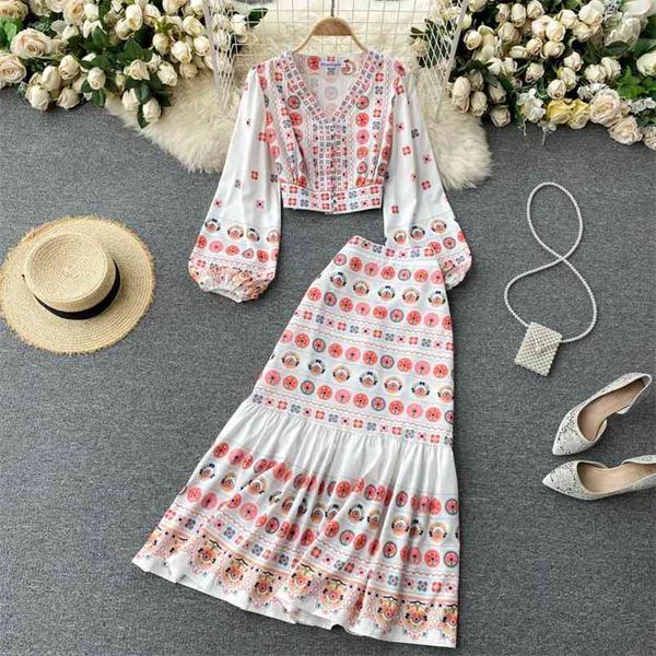 women spring bohemian print vacation set puff sleeve v neck short + high waist ruffles skirts two piece suits ladies outfit 210428, White
women spring bohemian print vacation set puff sleeve v neck short + high waist ruffles skirts two piece suits ladies outfit 210428, White