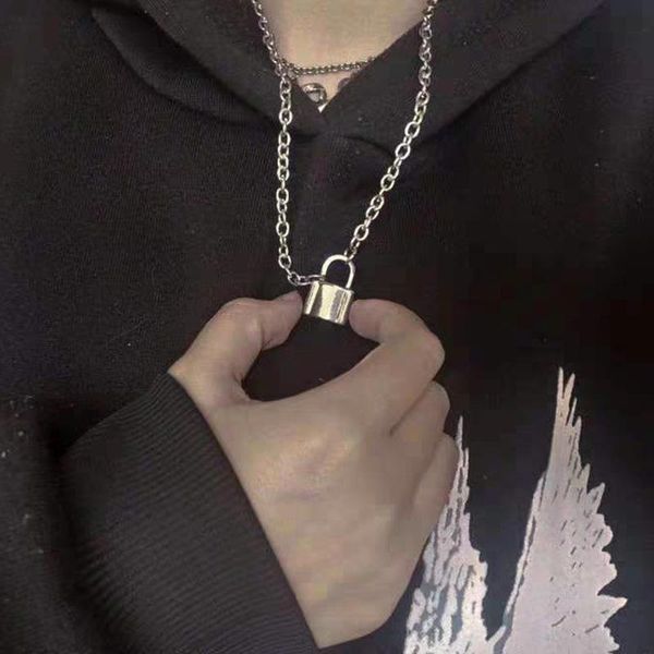 pendant necklaces fashion trend personality lock retro creative necklace round style simple punk clavicle chain female, Silver
pendant necklaces fashion trend personality lock retro creative necklace round style simple punk clavicle chain female, Silver