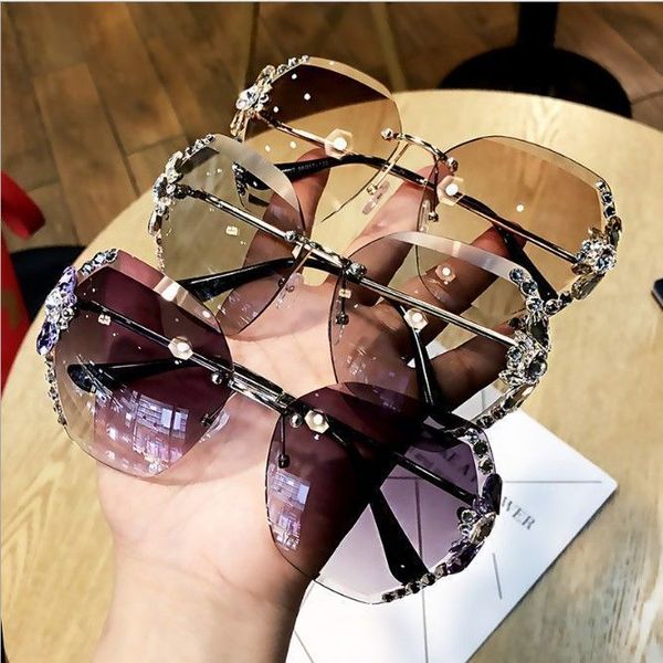 75% off outlet store online women's version inlaid with fashion round face women's sunglasses new sunscreen glasses social anti ul, White;black
75% off outlet store online women's version inlaid with fashion round face women's sunglasses new sunscreen glasses social anti ul, White;black