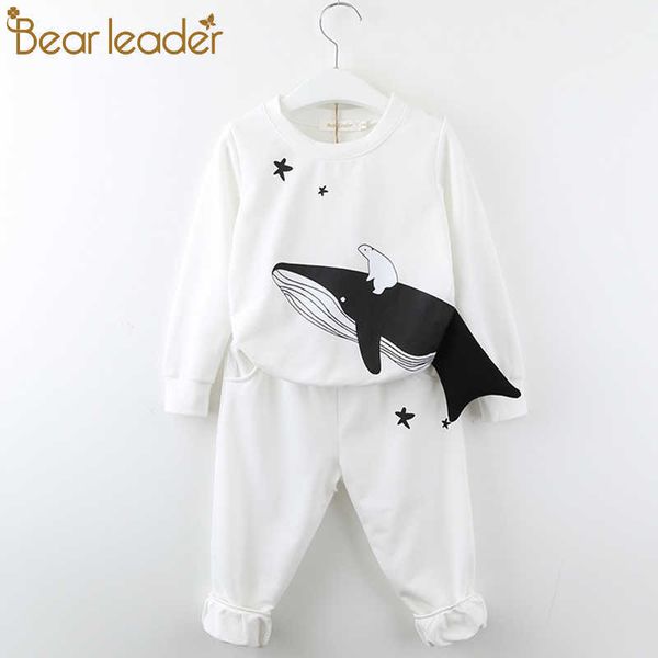 bear leader kid clothing boy girls sets spring autumn long sleeve cartoon pattern t-shirt with casual pant 2pcs sports kid suit 210708, White
bear leader kid clothing boy girls sets spring autumn long sleeve cartoon pattern t-shirt with casual pant 2pcs sports kid suit 210708, White