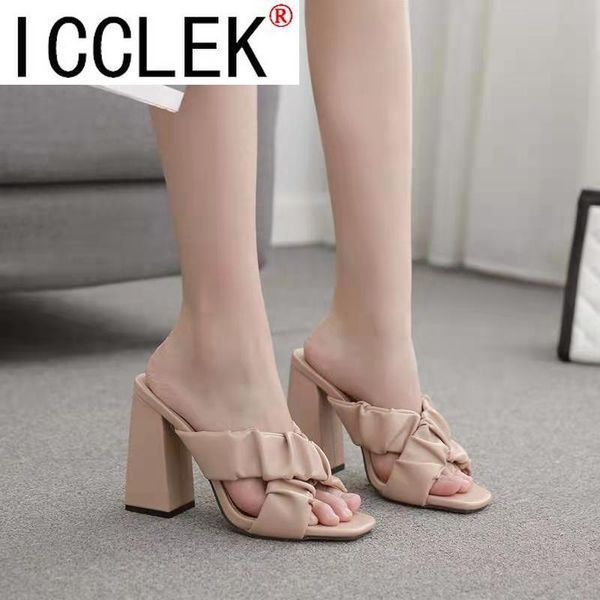 runway style summer women slippers fashion thick high heels gladiator sandals outdoor beach slides ladies mules shoes, Black
runway style summer women slippers fashion thick high heels gladiator sandals outdoor beach slides ladies mules shoes, Black
