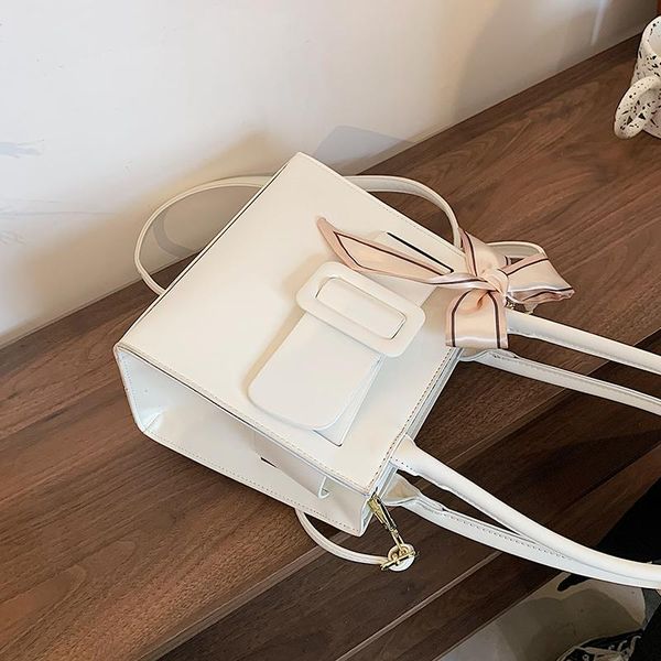 evening bags original brand -selling bag women 2021 fashion underarm senior messenger square shoulder
evening bags original brand -selling bag women 2021 fashion underarm senior messenger square shoulder