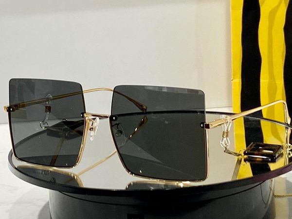 summer sunglasses for men and women style 0401 anti-ultraviolet retro safilo plate square metal half frame fashion eyeglasses random box, White;black
summer sunglasses for men and women style 0401 anti-ultraviolet retro safilo plate square metal half frame fashion eyeglasses random box, White;black