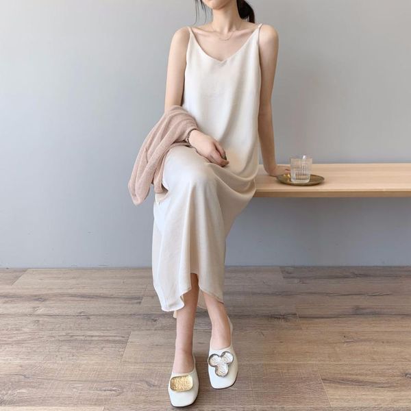 casual dresses 2021 summer retro elegant a-line satin loose long dress women's base drawstring simple french temperament black 0368, Black;gray
casual dresses 2021 summer retro elegant a-line satin loose long dress women's base drawstring simple french temperament black 0368, Black;gray