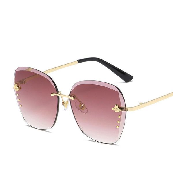 women sunglasses brand designer square metal eyewear honey bee accessoriesgradient colors lenses driving uv400, White;black
women sunglasses brand designer square metal eyewear honey bee accessoriesgradient colors lenses driving uv400, White;black