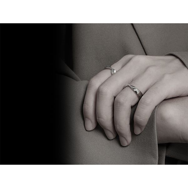glass city mobius ring japanese and korean version ins cool wind element simple metal open, Silver
glass city mobius ring japanese and korean version ins cool wind element simple metal open, Silver