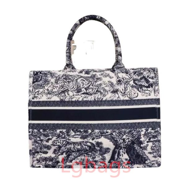 Fashion Luxurys Handbag High Quality Designer Print Embroidery Bag Multicolor Single Shoulder Large Capacity Bucket Shopping Bags, 19
Fashion Luxurys Handbag High Quality Designer Print Embroidery Bag Multicolor Single Shoulder Large Capacity Bucket Shopping Bags, 19