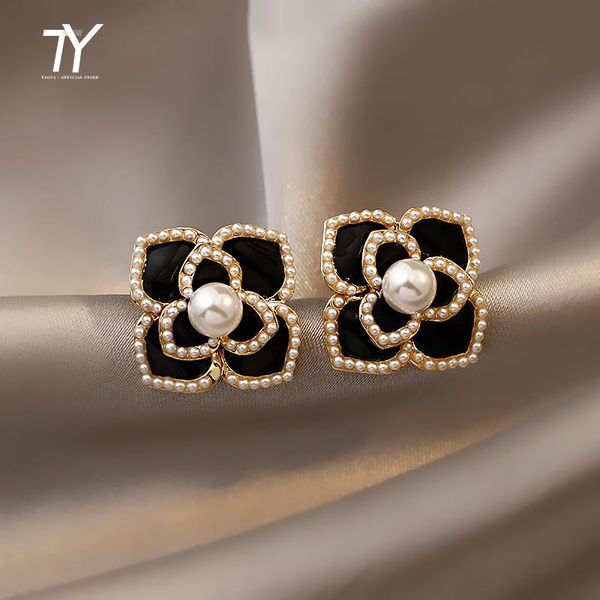 stud classic black camellia flower pearl earrings for woman elegant korean fashion jewelry wedding party girl's accessories, Golden;silver
stud classic black camellia flower pearl earrings for woman elegant korean fashion jewelry wedding party girl's accessories, Golden;silver