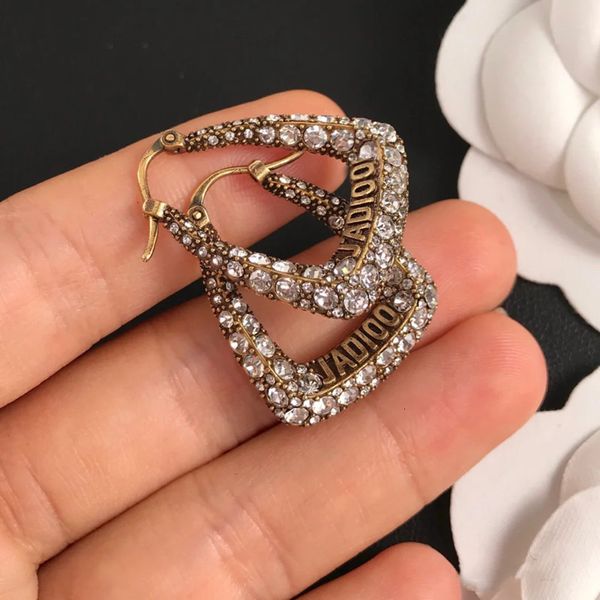 earrings cuff stud d home letter earring network red blogger's same u-shaped advanced design full diamond female, Golden
earrings cuff stud d home letter earring network red blogger's same u-shaped advanced design full diamond female, Golden