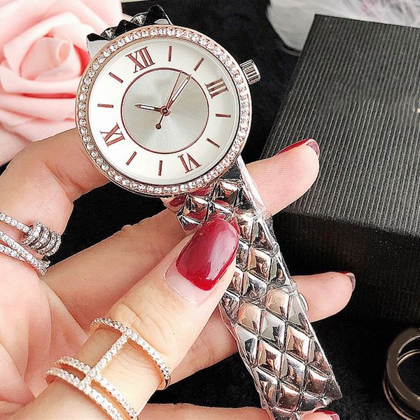 brand new simple retro classic timeless charming watch waterproof 10m zircon watch 
brand new simple retro classic timeless charming watch waterproof 10m zircon watch