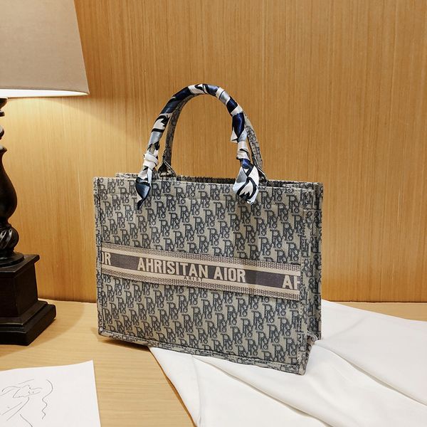 canvas bag women's new fashion contrast color atmosphere portable large capacity tote women handbags premium
canvas bag women's new fashion contrast color atmosphere portable large capacity tote women handbags premium