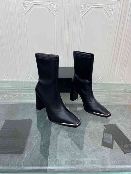 quality women's counter real leather boots fashion metal flat head black high heels luxury light naked boot show party wedding thin sho
quality women's counter real leather boots fashion metal flat head black high heels luxury light naked boot show party wedding thin sho