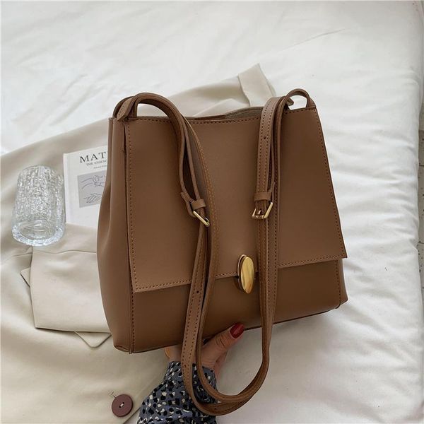evening bags designer leather shoulder for women 2021 large capacity women's handbags travel sac à main
evening bags designer leather shoulder for women 2021 large capacity women's handbags travel sac à main