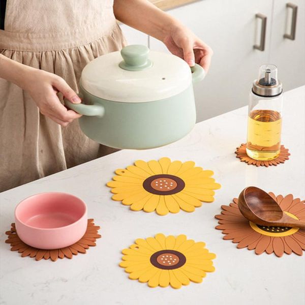 mats & pads 1pcs sunflowers shape silicone coffee table cup pad heat insulation placemat kitchen accessories
mats & pads 1pcs sunflowers shape silicone coffee table cup pad heat insulation placemat kitchen accessories
