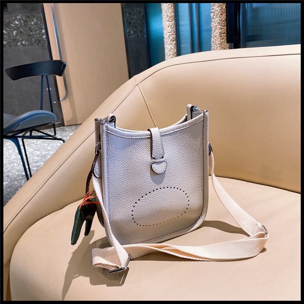 women luxurys designers bags 2021 fashion classic crossbody shoulder bag leather womens handbags purses mini totes handbag good
women luxurys designers bags 2021 fashion classic crossbody shoulder bag leather womens handbags purses mini totes handbag good