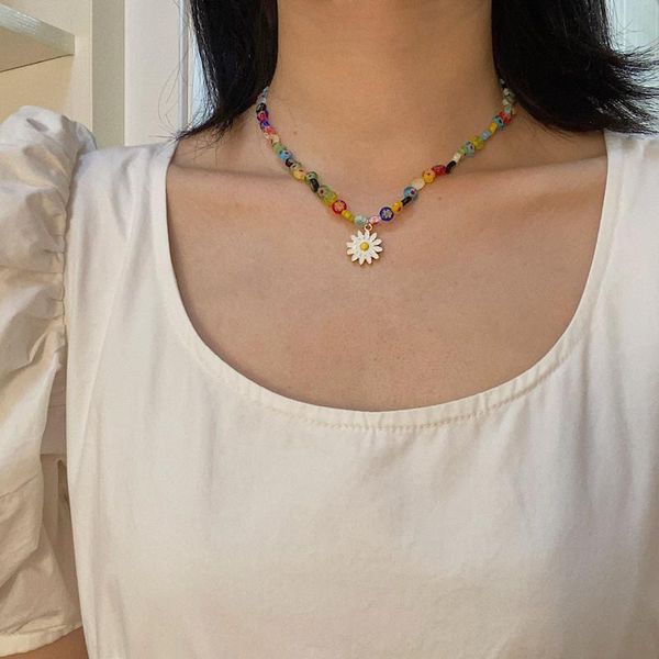 chokers small daisy glass flower design niche color beaded necklace clavicle chain girl gift 2021 for women, Golden;silver
chokers small daisy glass flower design niche color beaded necklace clavicle chain girl gift 2021 for women, Golden;silver