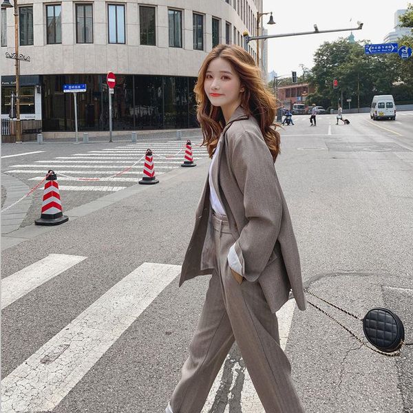european station suit, female 2021 autumn fashion casual two-piece loose temperament small suit jacket women's two piece pants, White
european station suit, female 2021 autumn fashion casual two-piece loose temperament small suit jacket women's two piece pants, White