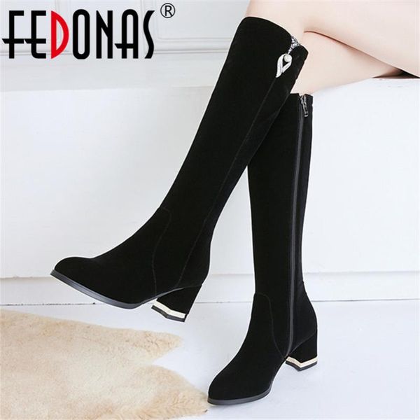 elegant vintage winter women knee high boots pearl rhinestone side zipper female long prom dancing shoes woman, Black
elegant vintage winter women knee high boots pearl rhinestone side zipper female long prom dancing shoes woman, Black