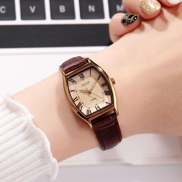 wristwatches korea singapore exclusive ladies leather strap wrist watch woman simple antique trendy style japan quartz watches girl clock, Slivery;brown
wristwatches korea singapore exclusive ladies leather strap wrist watch woman simple antique trendy style japan quartz watches girl clock, Slivery;brown