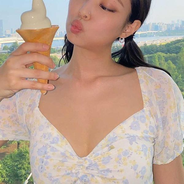 women's blouses & shirts v neck short sleeve daisy printed chiffon blouse slim lady cropped wdc7468, White
women's blouses & shirts v neck short sleeve daisy printed chiffon blouse slim lady cropped wdc7468, White