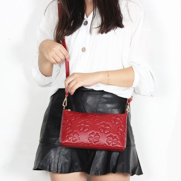 messenger bags messenger bagsgenuine shoulder four leaf grass embossing fashion zipper handbag women's head leather slant cross small b
messenger bags messenger bagsgenuine shoulder four leaf grass embossing fashion zipper handbag women's head leather slant cross small b