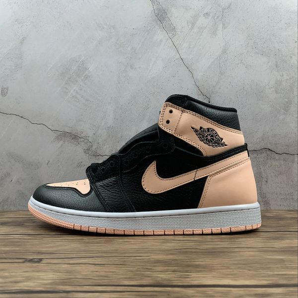 2021 basketball shoes 1s men banned black gold bloodline bred toe chicago court purple discoloration fearless first class flight sneakers tr
2021 basketball shoes 1s men banned black gold bloodline bred toe chicago court purple discoloration fearless first class flight sneakers tr