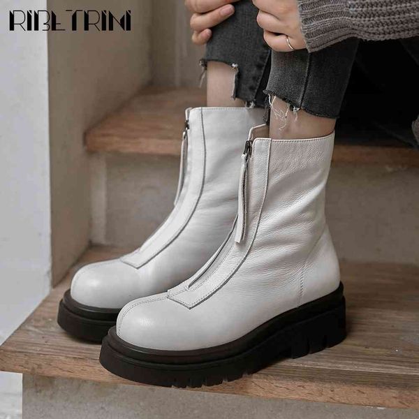 boots genuine leather female low heel zipper shoes brand solid motorcycle women fall casual boots, Black
boots genuine leather female low heel zipper shoes brand solid motorcycle women fall casual boots, Black