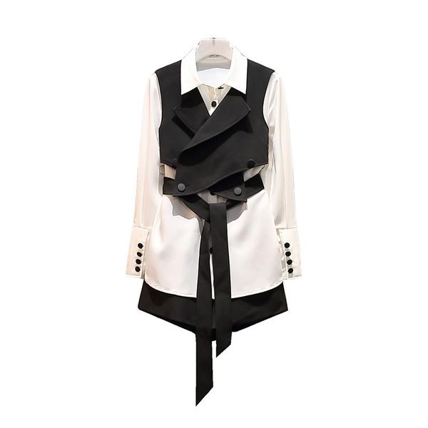 women's tracksuits saliency women blouses fashion 2021 black white contrast color buttoned shirt cross strap short vest shorts three-pi, Gray
women's tracksuits saliency women blouses fashion 2021 black white contrast color buttoned shirt cross strap short vest shorts three-pi, Gray