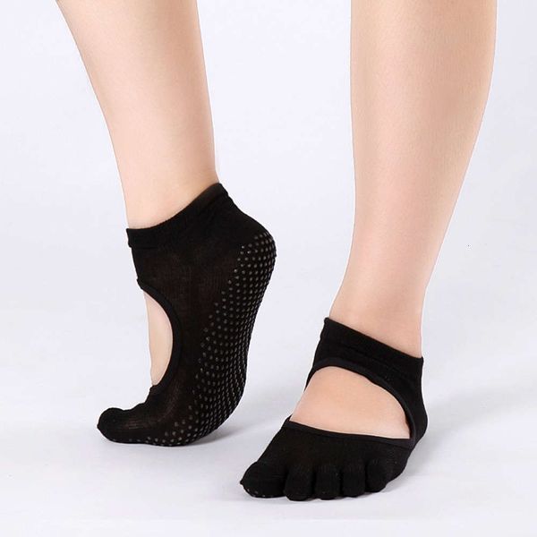 dig hole open back yoga socks women's non slip toe five finger sports dance split, Black;white
dig hole open back yoga socks women's non slip toe five finger sports dance split, Black;white