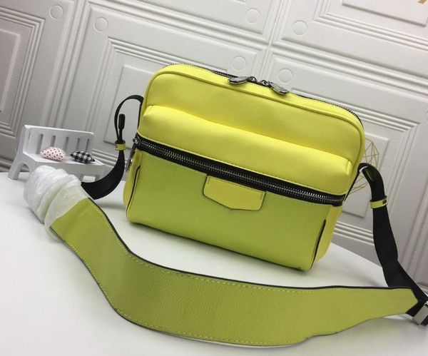 famous classic designer fashion women or men bag messenger bags cross body school bookbag purse
famous classic designer fashion women or men bag messenger bags cross body school bookbag purse