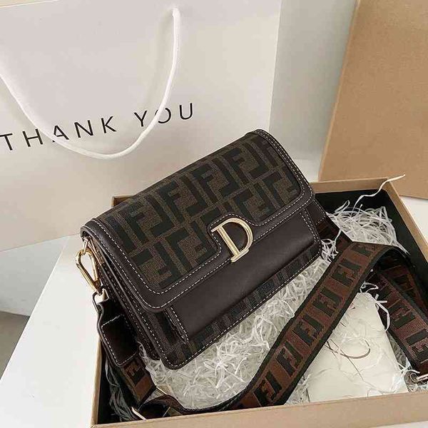 2022 factory outlet online bag women's korean single shoulder printing messenger
2022 factory outlet online bag women's korean single shoulder printing messenger