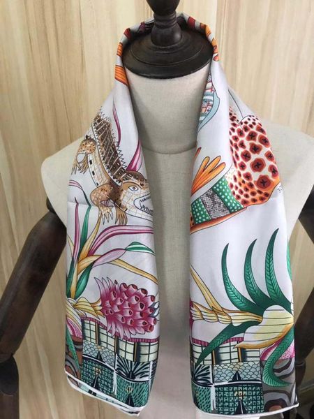 arrival winter spring classic giraffe 100% pure silk scarf twill hand made roll 90*90 cm shawl wrap for women lady scarves, Blue;gray
arrival winter spring classic giraffe 100% pure silk scarf twill hand made roll 90*90 cm shawl wrap for women lady scarves, Blue;gray