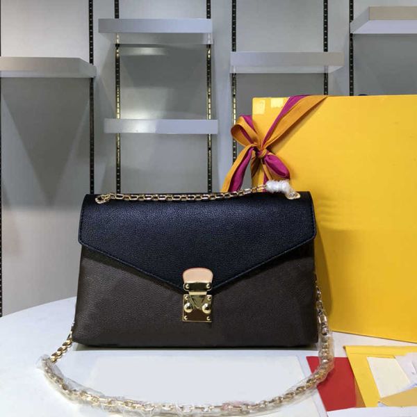 designer bags womens handbags crossbody bag backpack flap shoulder messenger canvas calfskin golden chain lady hand high quality
designer bags womens handbags crossbody bag backpack flap shoulder messenger canvas calfskin golden chain lady hand high quality